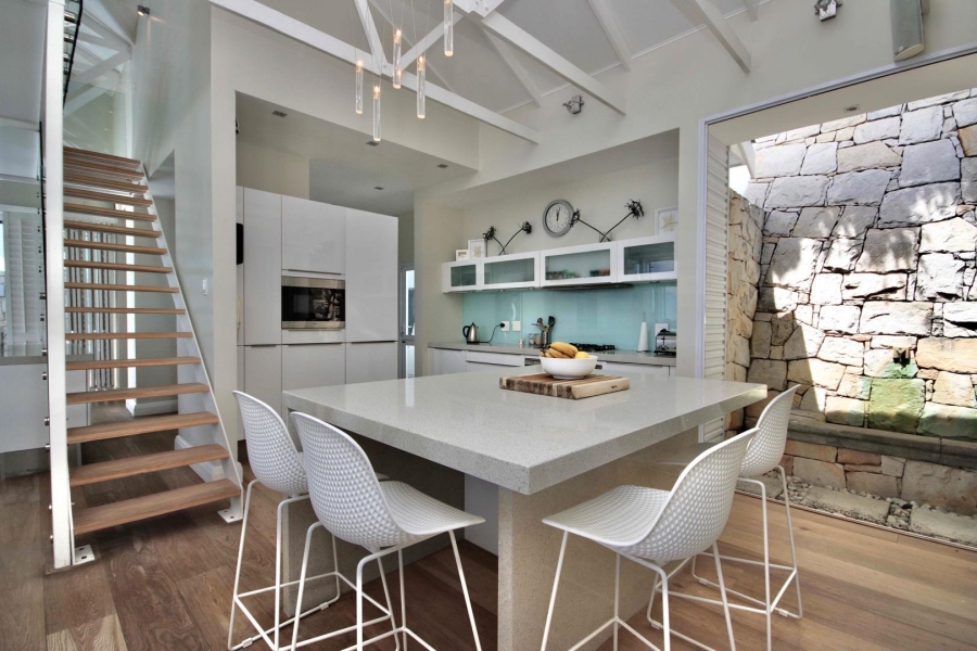 4 Bedroom Property for Sale in Clifton Western Cape